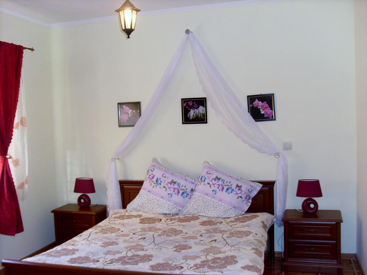 Villa Eden Delux Yanoshi Pokoj fotografie